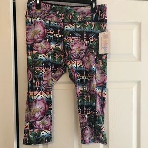 Jade capris- LuLaRoe- size XL